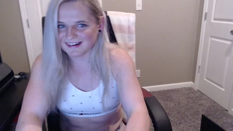 cleopatrawithcock  14-03-2022